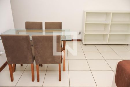 Sala de apartamento para alugar com 3 quartos, 68m² em Jardim Armação, Salvador