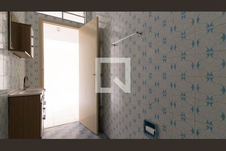 Banheiro de casa para alugar com 1 quarto, 97m² em Parque Boturussu, São Paulo