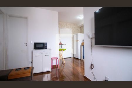 Sala de apartamento para alugar com 2 quartos, 37m² em Cidade Satelite Santa Barbara, São Paulo
