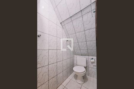 Banheiro de kitnet/studio para alugar com 1 quarto, 40m² em Nordeste do Amaralina, Salvador