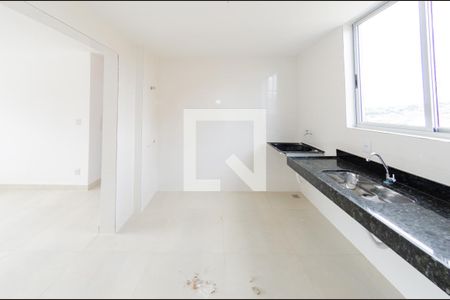 Cozinha de apartamento à venda com 3 quartos, 72m² em Estrela do Oriente, Belo Horizonte