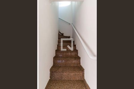 Casa para alugar com 2 quartos, 163m² em Jardim Leonidas Moreira, São Paulo