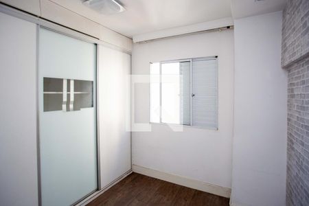 Quarto 2 de apartamento à venda com 2 quartos, 44m² em Canhema, Diadema