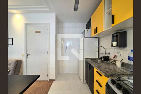 Cozinha de apartamento para alugar com 1 quarto, 40m² em Vila Olímpia, São Paulo