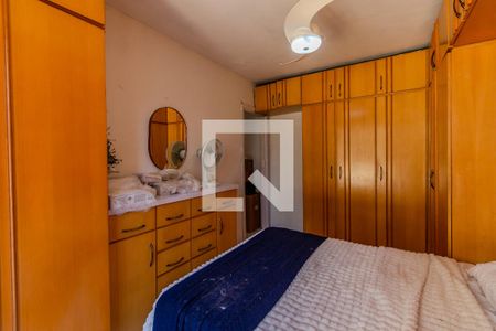 Quarto 2 de apartamento para alugar com 2 quartos, 65m² em Cristal, Porto Alegre