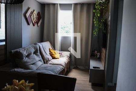 Sala de apartamento para alugar com 2 quartos, 47m² em Parque Rincao, Cotia