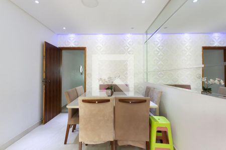 Sala de Jantar  de casa à venda com 3 quartos, 140m² em Vila Carmosina, São Paulo