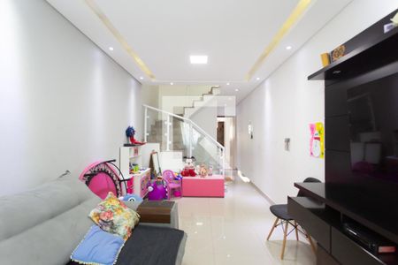 Sala de casa à venda com 3 quartos, 140m² em Vila Carmosina, São Paulo