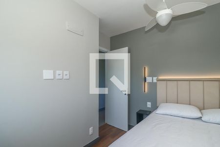 Quarto  de apartamento para alugar com 2 quartos, 72m² em Jardim do Salso, Porto Alegre