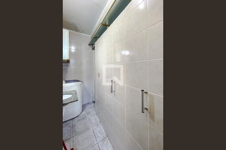 Banheiro de casa para alugar com 1 quarto, 19m² em Vila Dom Pedro I, São Paulo