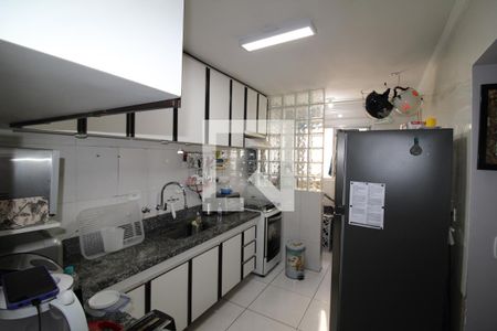 Sala / Cozinha de apartamento à venda com 2 quartos, 57m² em Parada Inglesa, São Paulo