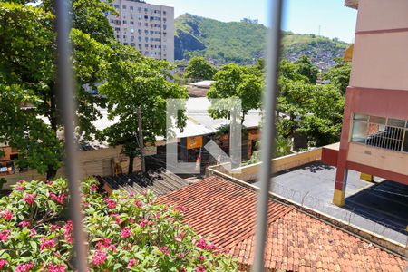 Vista da Sala de apartamento para alugar com 2 quartos, 56m² em Tomas Coelho RJ, Rio de Janeiro