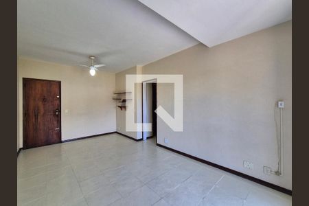 Sala de apartamento para alugar com 2 quartos, 75m² em Recreio dos Bandeirantes, Rio de Janeiro