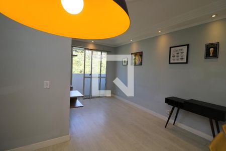 Sala de apartamento para alugar com 2 quartos, 55m² em Santa Terezinha, São Paulo