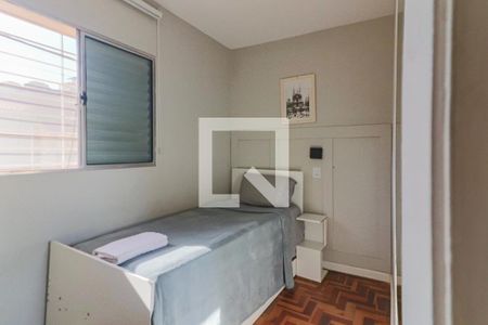 Quarto 2 de casa para alugar com 4 quartos, 180m² em Jardim Bonfiglioli, São Paulo