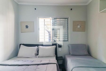 Quarto 3 de casa para alugar com 4 quartos, 180m² em Jardim Bonfiglioli, São Paulo