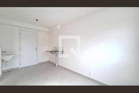 Sala/Cozinha/Area de Serviço de apartamento para alugar com 1 quarto, 25m² em Parque Industrial Tomas Edson, São Paulo