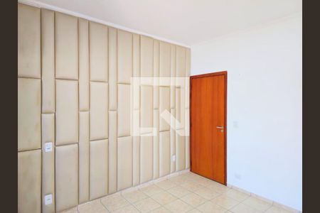 Suíte  de casa para alugar com 3 quartos, 138m² em Vila Rosalia, Guarulhos