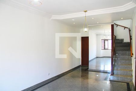Sala de casa para alugar com 3 quartos, 138m² em Vila Rosalia, Guarulhos