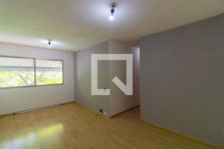 Sala de apartamento à venda com 3 quartos, 74m² em Vila Sofia, São Paulo