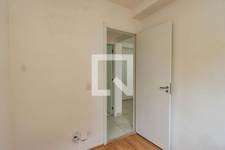 Quarto 1 de apartamento para alugar com 2 quartos, 32m² em Parque Fongaro, São Paulo