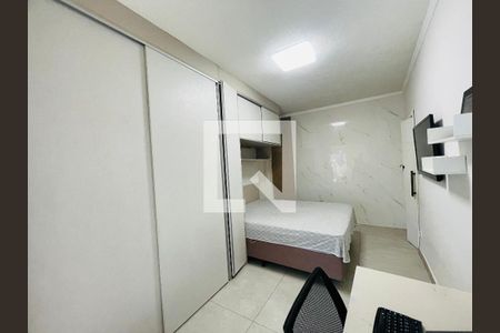 Quarto de casa para alugar com 1 quarto, 60m² em Jardim Palmira, Guarulhos