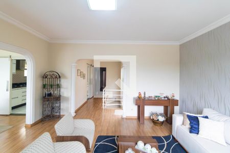 Salas de casa à venda com 4 quartos, 310m² em Vila Nogueira, Campinas