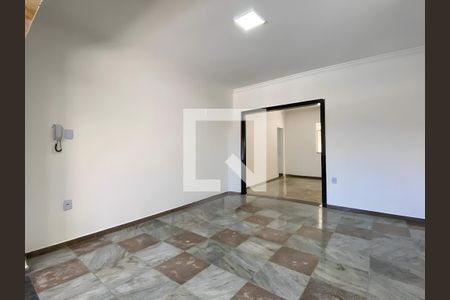 Sala de casa para alugar com 5 quartos, 360m² em Candelária, Belo Horizonte