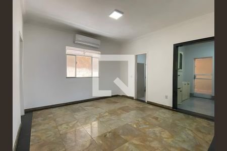 Sala de casa para alugar com 5 quartos, 360m² em Candelária, Belo Horizonte