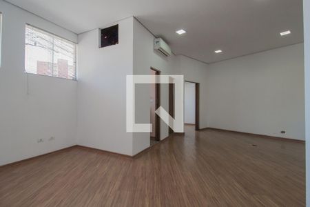 Casa para alugar com 3 quartos, 367m² em Vila Nossa Senhora das Vitorias, Mauá