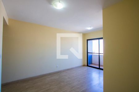 Sala de apartamento para alugar com 3 quartos, 70m² em Vila Valparaíso, Santo André