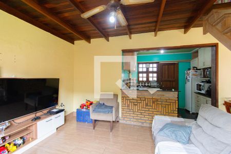 Casa à venda com 3 quartos, 280m² em Niterói, Canoas