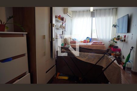 Conjugado  de kitnet/studio à venda com 1 quarto, 32m² em Menino Deus, Porto Alegre