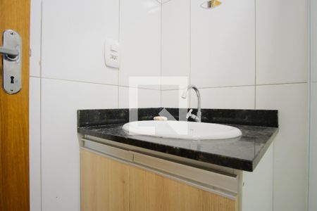 Banheiro de apartamento para alugar com 1 quarto, 35m² em Vila Esperança, São Paulo