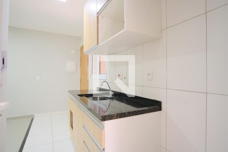 Sala/Cozinha de apartamento para alugar com 1 quarto, 35m² em Vila Esperança, São Paulo