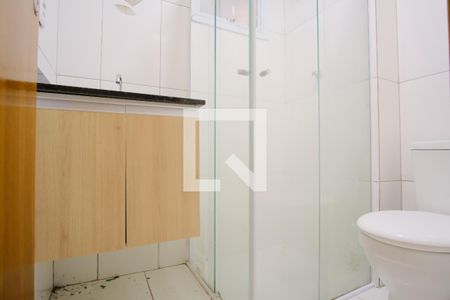Banheiro de apartamento para alugar com 1 quarto, 35m² em Vila Esperança, São Paulo