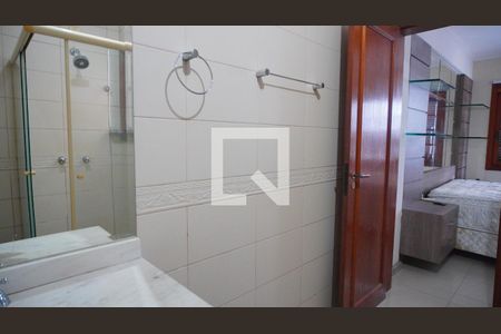 Banheiro suite  de apartamento à venda com 2 quartos, 76m² em Jardim Botânico, Porto Alegre