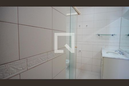 Banheiro suite  de apartamento à venda com 2 quartos, 76m² em Jardim Botânico, Porto Alegre