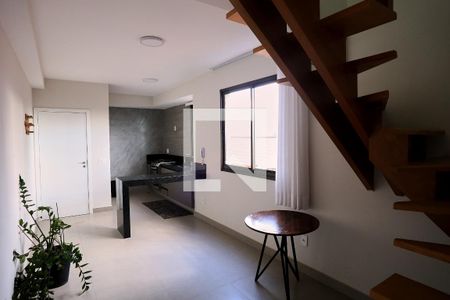 Sala de apartamento para alugar com 1 quarto, 84m² em Floresta, Belo Horizonte