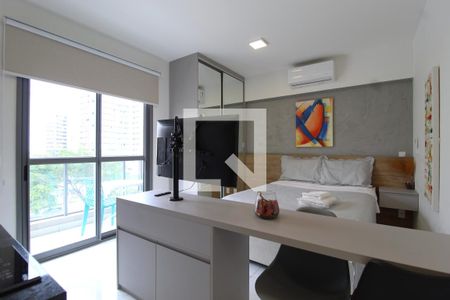 Sala/Quarto de kitnet/studio à venda com 1 quarto, 25m² em Indianópolis, São Paulo