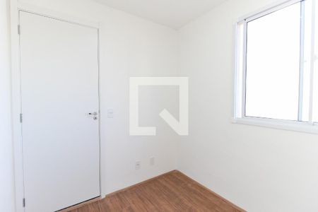 Quarto 1 de apartamento para alugar com 2 quartos, 32m² em Vila Carmosina, São Paulo
