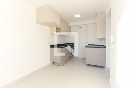 Sala de apartamento para alugar com 2 quartos, 32m² em Vila Carmosina, São Paulo