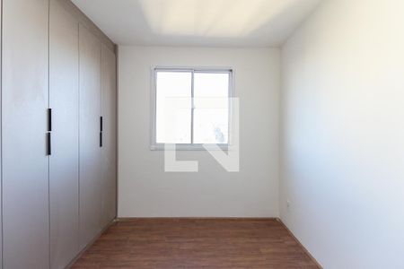 Quarto 2 de apartamento para alugar com 2 quartos, 32m² em Vila Carmosina, São Paulo