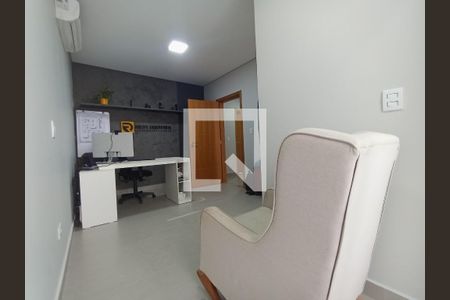 Casa à venda com 3 quartos, 200m² em Parque Sao Domingos, São Paulo