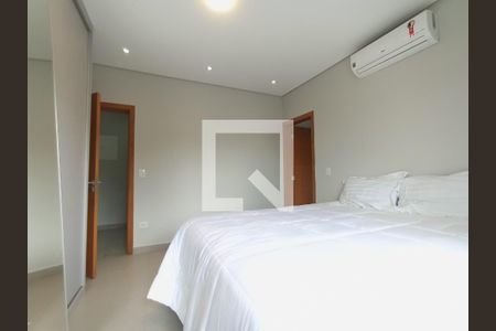 Casa à venda com 3 quartos, 200m² em Parque Sao Domingos, São Paulo