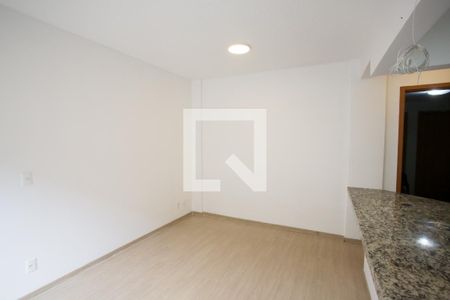 Sala de apartamento para alugar com 2 quartos, 60m² em Taquara, Rio de Janeiro