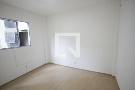 Quarto 1 de apartamento para alugar com 2 quartos, 60m² em Taquara, Rio de Janeiro