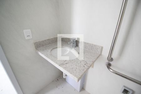 Banheiro de kitnet/studio à venda com 1 quarto, 25m² em Indianópolis, São Paulo