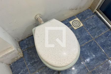 Banheiro Social de kitnet/studio para alugar com 1 quarto, 20m² em Boqueirão, Santos