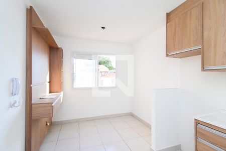 Sala/Cozinha de apartamento para alugar com 2 quartos, 28m² em Fazenda Aricanduva, São Paulo